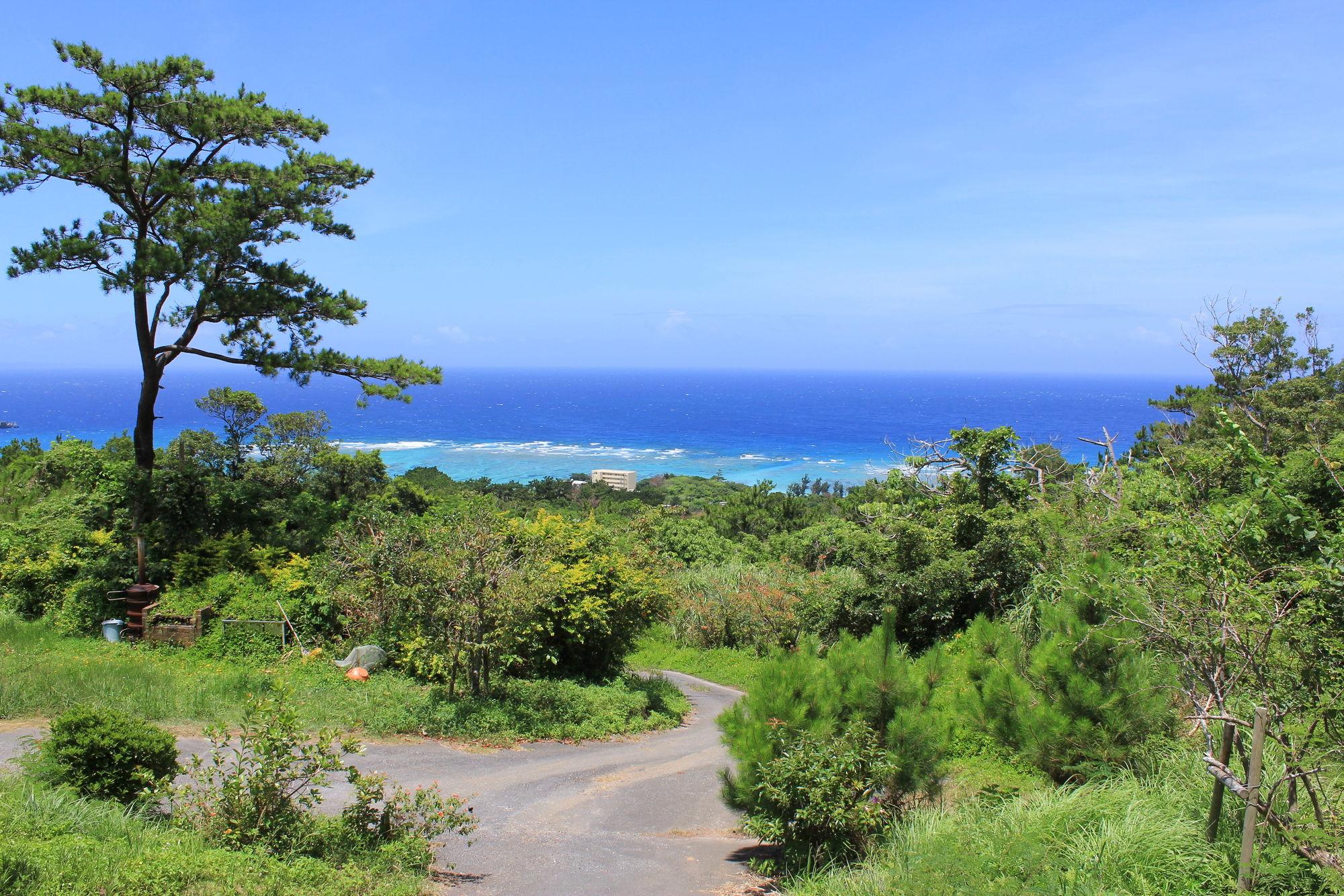 Panorama Ocean View Cottage Motobu Exterior foto